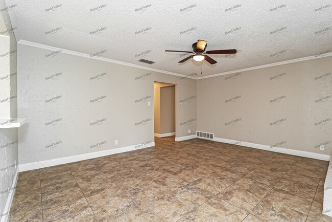 Building Photo - 6929 Mccoy Dr