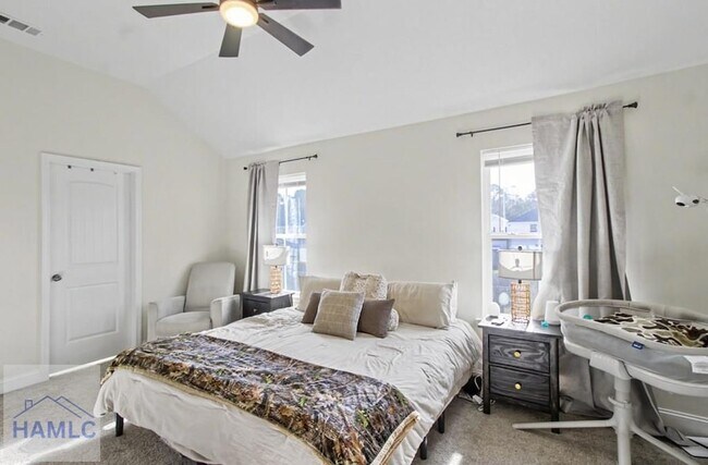 Foto del edificio - 1052 Grayson Ave
