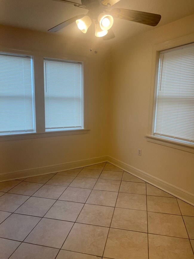 Building Photo - 614 Fourth St