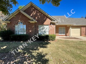 Building Photo - 112 Vann Cir