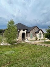 Building Photo - 431 Golden Pond Dr