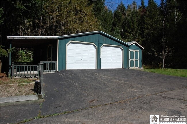 Building Photo - 2656 1/2 Horton Rd