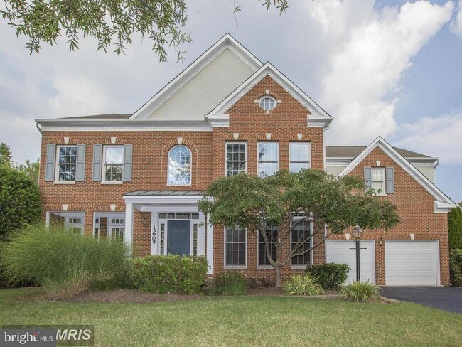 Foto del edificio - 13909 Willow Tree Dr