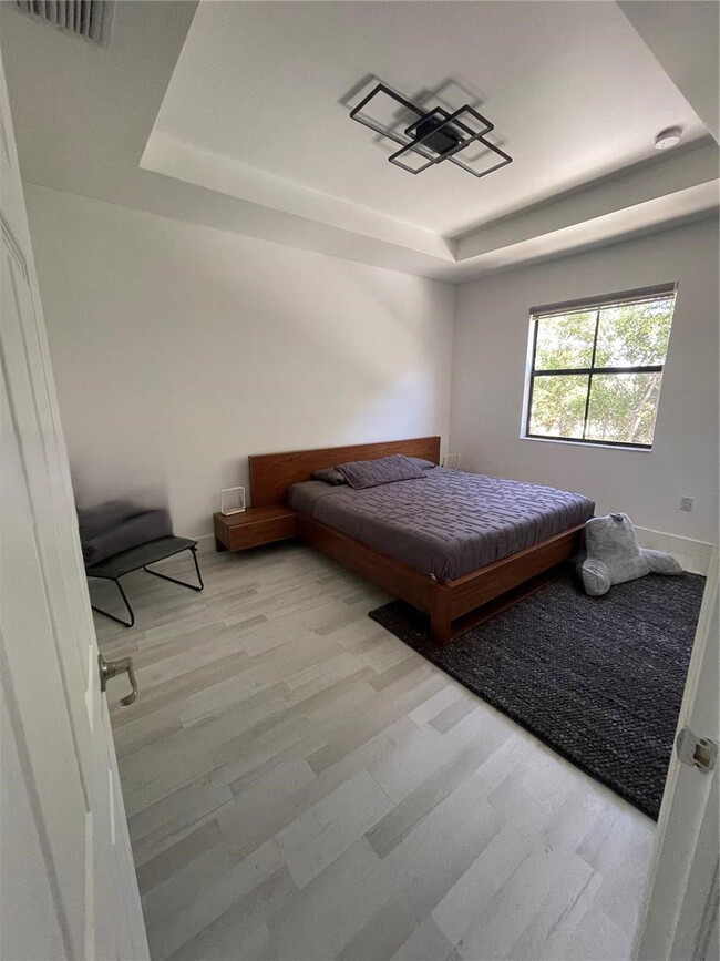 Foto del edificio - 10409 W 32nd Ln