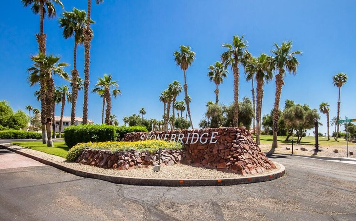 Primary Photo - Beautiful Stonebridge Condos Long Term