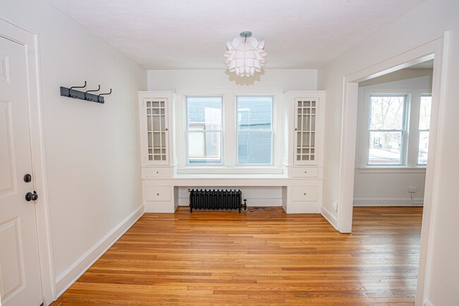 Building Photo - 13318 Madison Ave