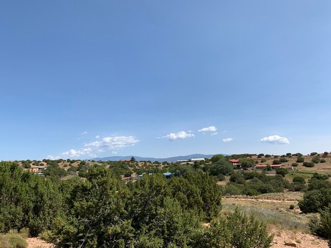 Building Photo - 55 Cerro Del Alamo