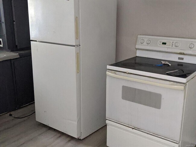 Foto del edificio - 2108 Powell Ln