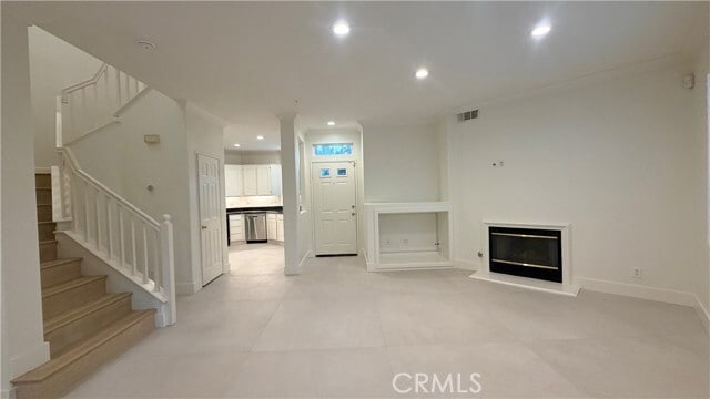 Building Photo - 449 Ridgeway