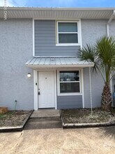 Building Photo - 8003 Beach Dr