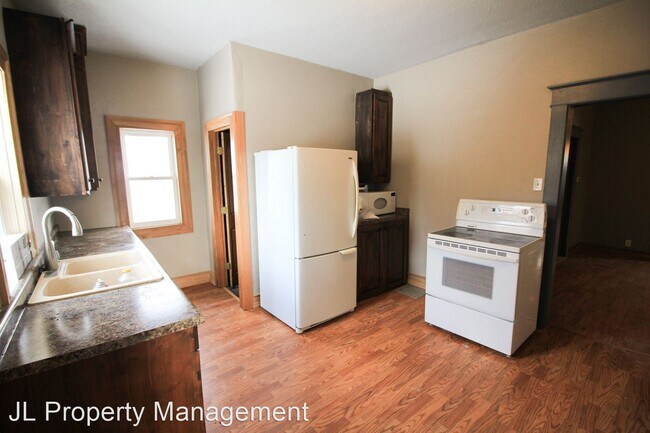 Foto del edificio - 3 br, 1 bath House - 1125 N Minnesota Ave