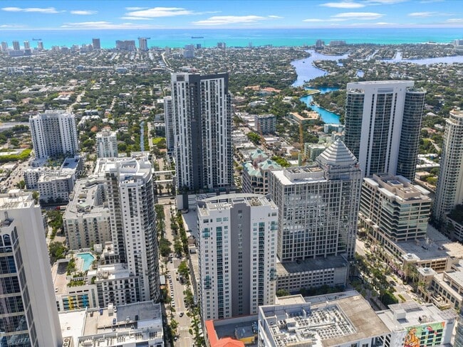 Foto del edificio - 350 SE 2nd St