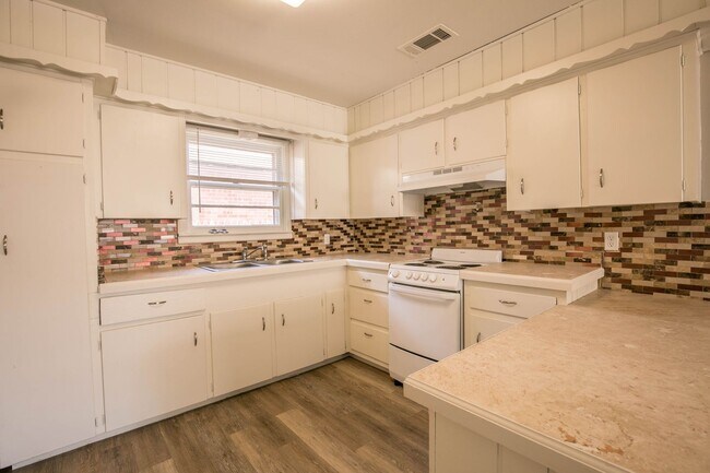 Foto del edificio - 2308 62nd St