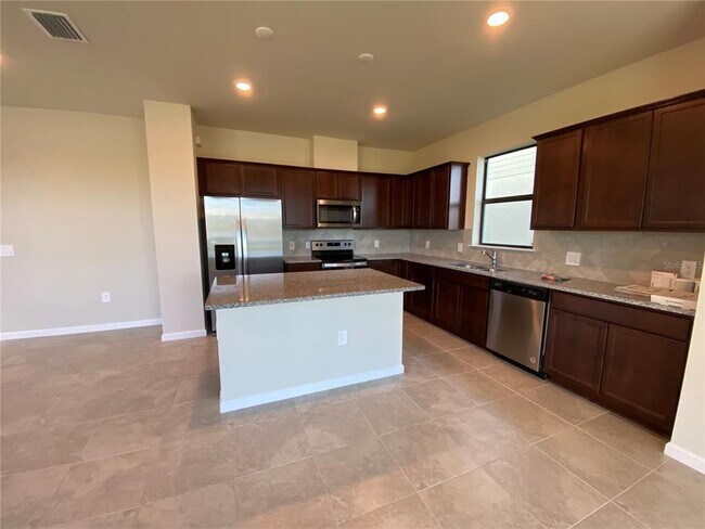 Foto del edificio - 16236 Pine Mist Dr