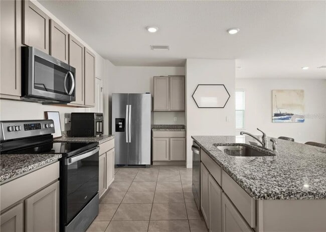 Foto del edificio - 17046 Oval Rum Dr