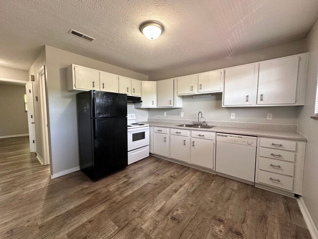 Foto del edificio - Stockton Apartments- Sylvia Community 2 Be...