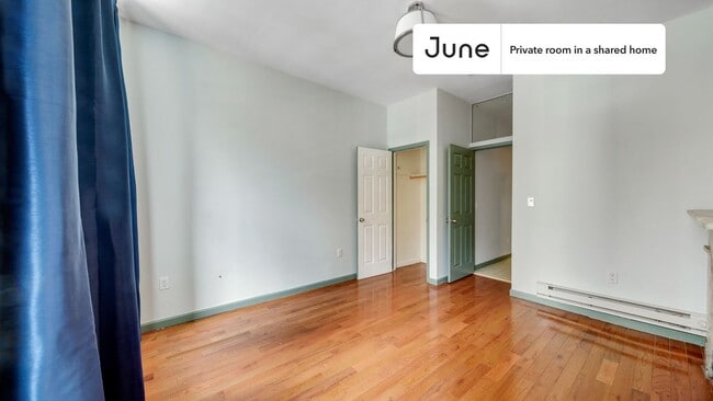 Building Photo - Room in Shared 2 bed/1 bath home