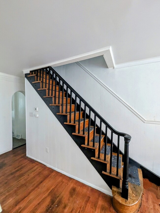 stairs - 1842 E Hazzard St