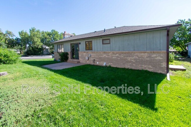 Building Photo - 249 Miller Ln