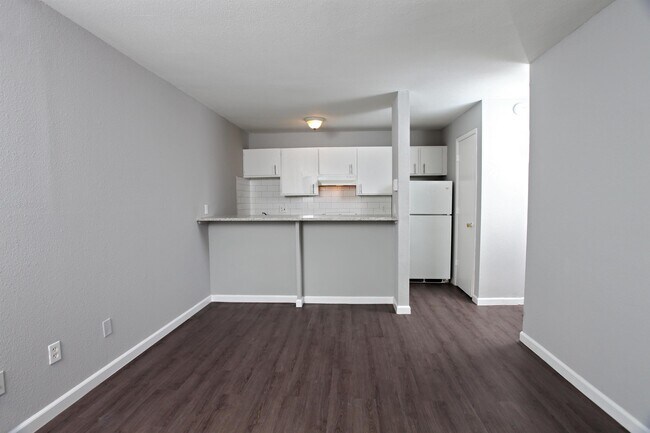 Foto del edificio - 1212 S Longfellow St
