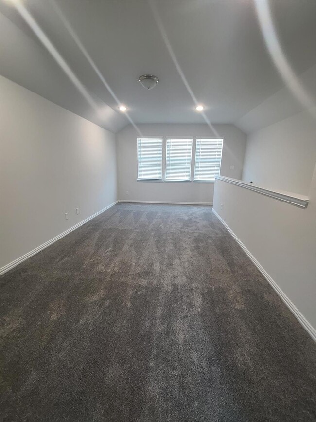 Foto del edificio - 525 Hillcrest Cir