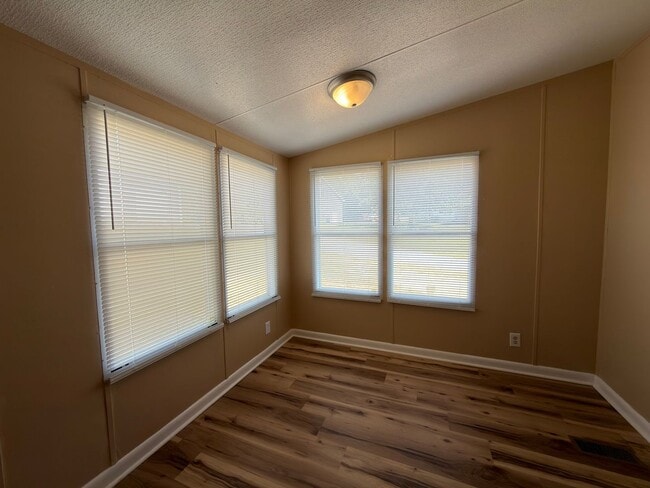 Foto del edificio - 1035 Carson Rd SE