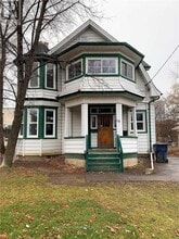 Building Photo - 15 Patricia Ave