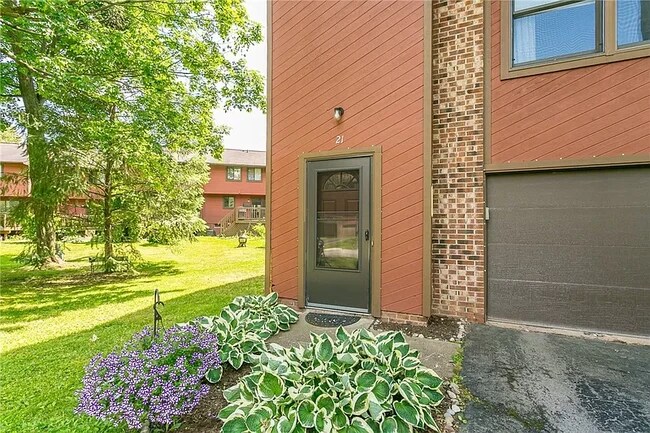 Foto del edificio - 21 Garrison Dr