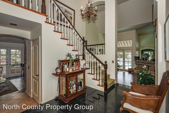 Building Photo - 4 br, 2.5 bath House - 13875 Royal Melbour...