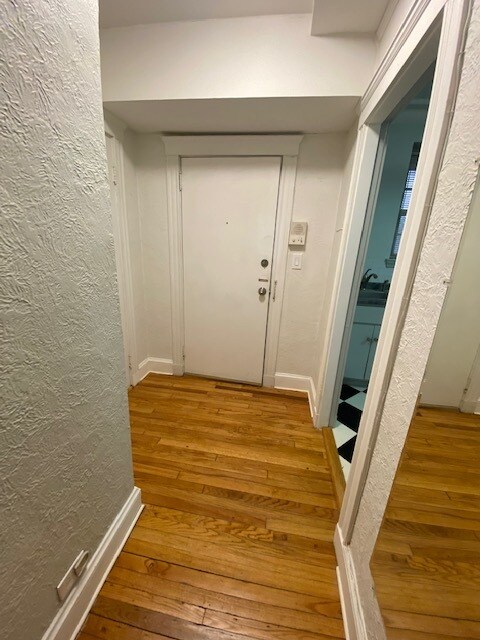 Foto principal - 137 Sewall Ave