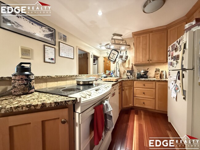 Foto del edificio - 34 Brentwood St