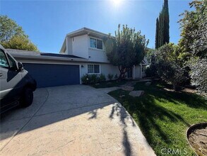 Building Photo - 5860 Eilat Pl