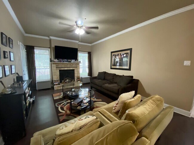 Building Photo - 7950 N Stadium Dr