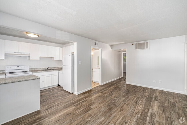 Quarterpath Place - Quarterpath Place Apartments