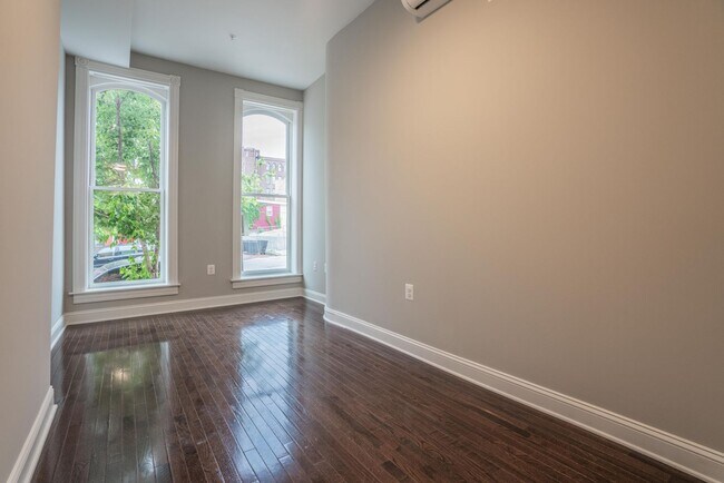 Foto del edificio - 310 E Lanvale St