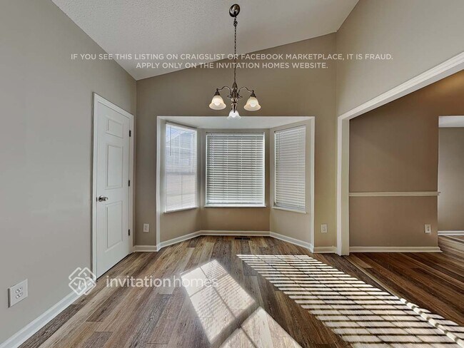 Building Photo - 112 Heathwick Dr