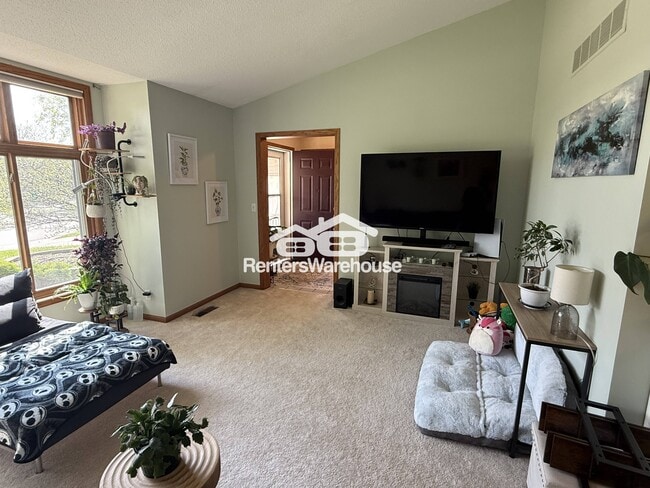 Building Photo - 1316 Fremont Ct