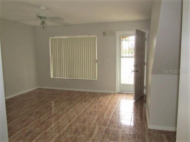 Building Photo - 225 Coralwood Ct