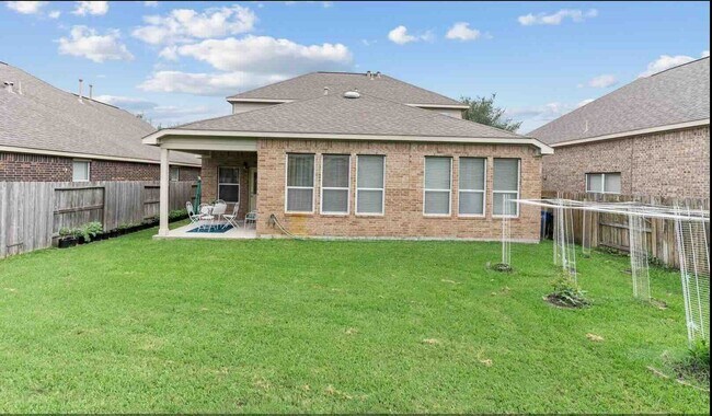 Foto del edificio - 17419 Woodfalls Ln