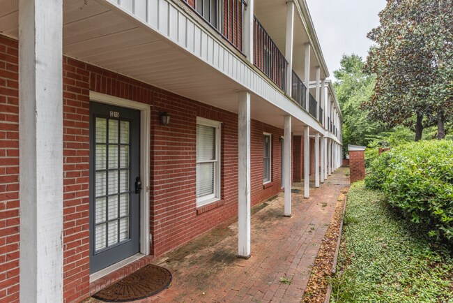 Foto del edificio - 510 E Gillespie St