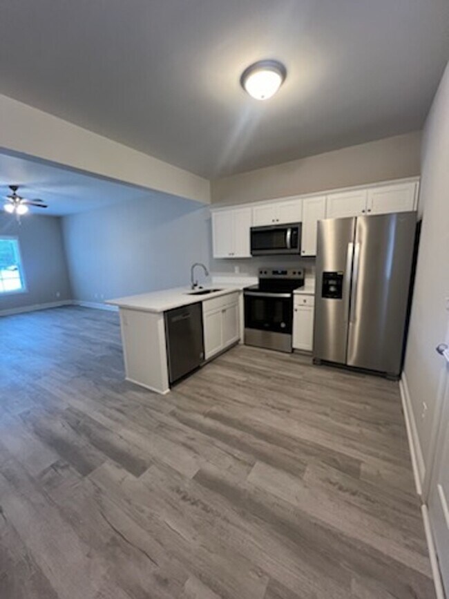 Foto del edificio - New Apartments - - 2 Bedroom 2.5 Bathroom beautiful apartment , Downtown Darlington walking dista...
