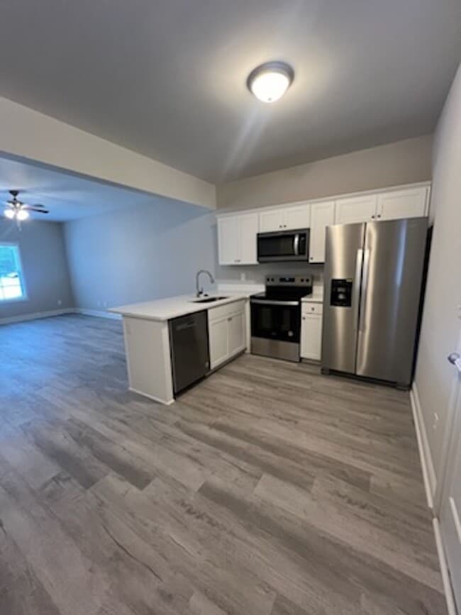 Building Photo - New Apartments - $1350 2 Bedroom 2.5 Bathroom beautiful apartment , Downtown Darlington walking d...
