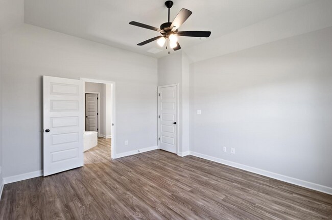 Foto del edificio - 13859 Molly Madeline Ln