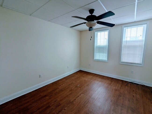 Foto del edificio - 1329 Penn Ave