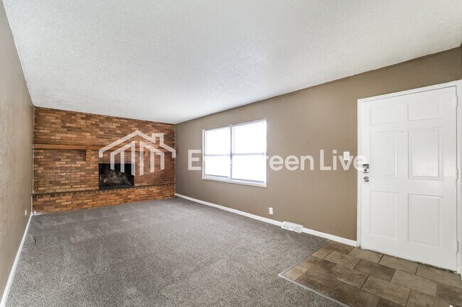 Foto del edificio - 3106 E 94th St