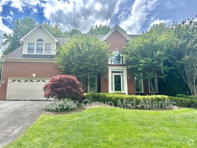 Building Photo - 8308 Holly Haven Ln