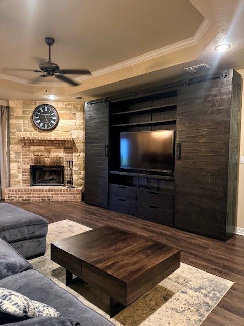 Foto del edificio - 220 Derek Ln