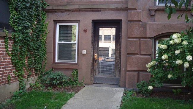 Main entrance - Merchant Walter House