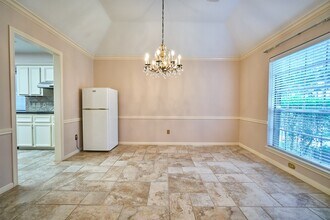 Building Photo - 5022 Moss Run Dr