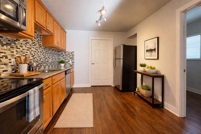 Building Photo - 1821 NW 38th St